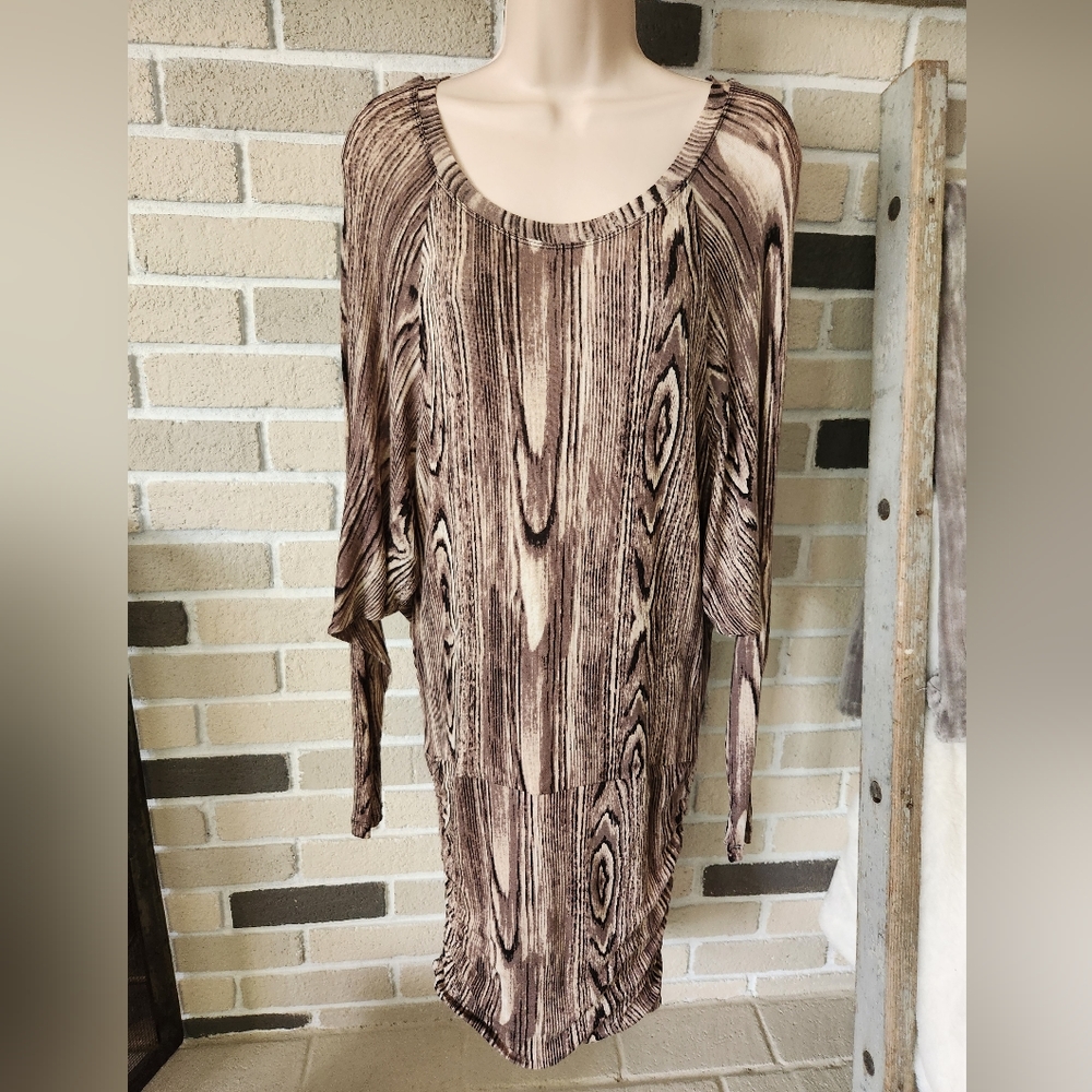 BCBGMaxAzria Wood Grain Dolman Sleeve Dress